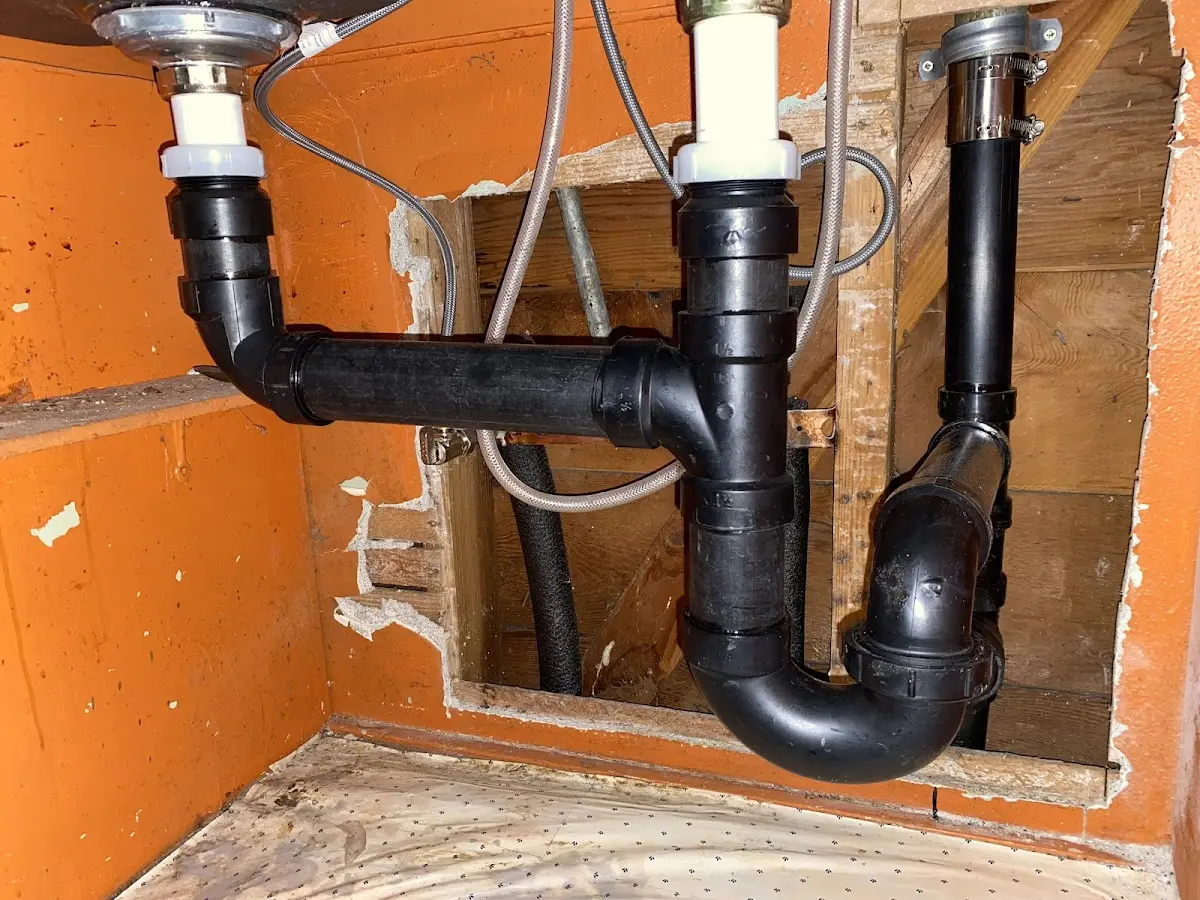 Professional Pipe Bursting equipment and tools on the job in Jefferson City