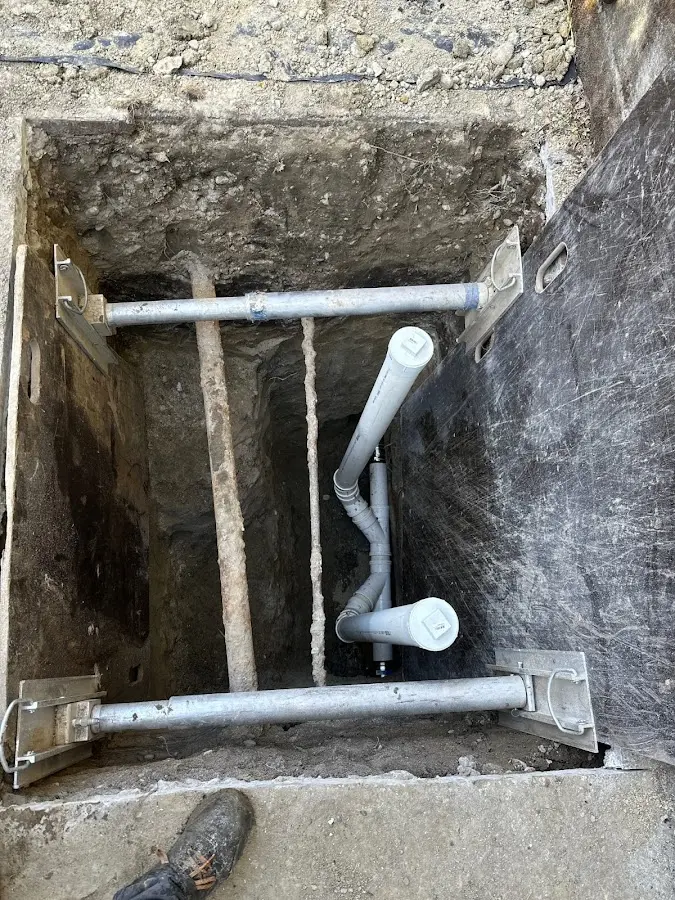 Experienced plumber completing Gas Line Repair work in Jefferson City